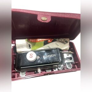 Vintage Singer 160743 Buttonholer W/Original Case And Machine And attachments